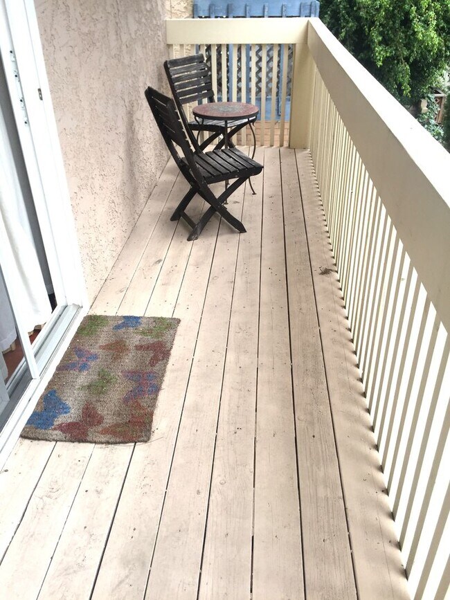 Building Photo - Completely Updated Golden Hills 3 Bdrm Plus Home!