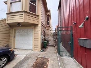 Building Photo - 3214 Ettie St
