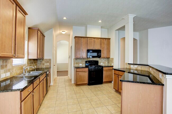 Building Photo - 19223 Fisher Ridge Ln