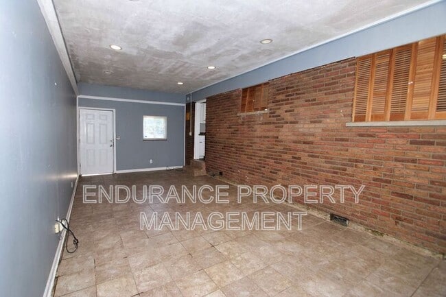 Building Photo - 3448 Ringwood St
