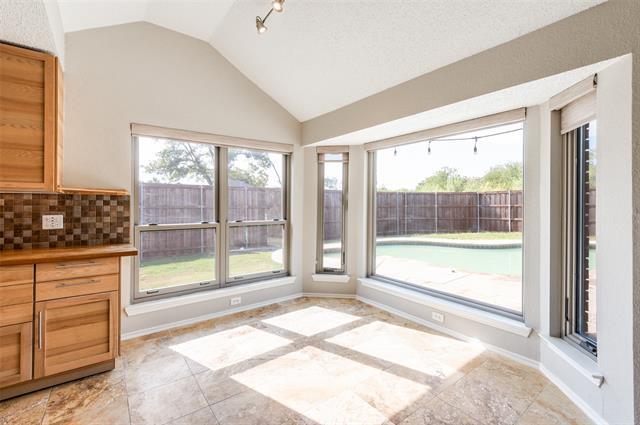 Building Photo - 3801 Silver Maple Dr