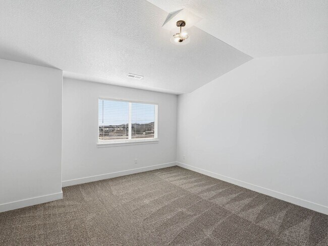 Building Photo - RES_VANDERWATT_866