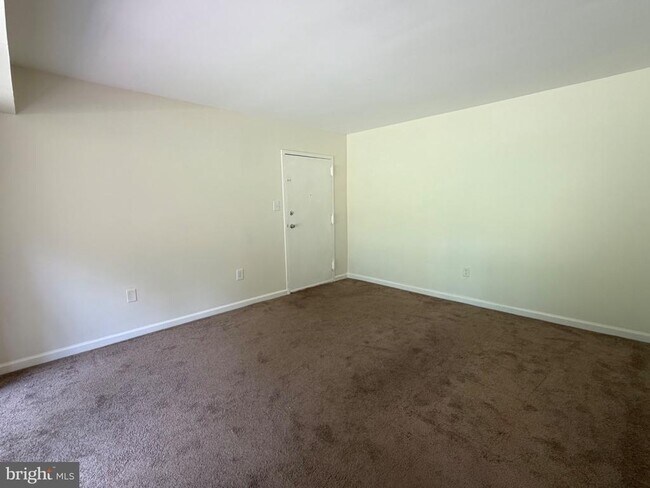 Building Photo - 17822 Buehler Rd