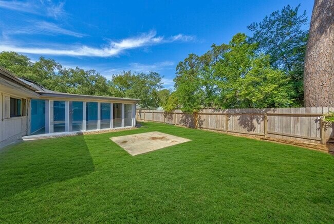 Building Photo - 14706 Dale Hollow Ln