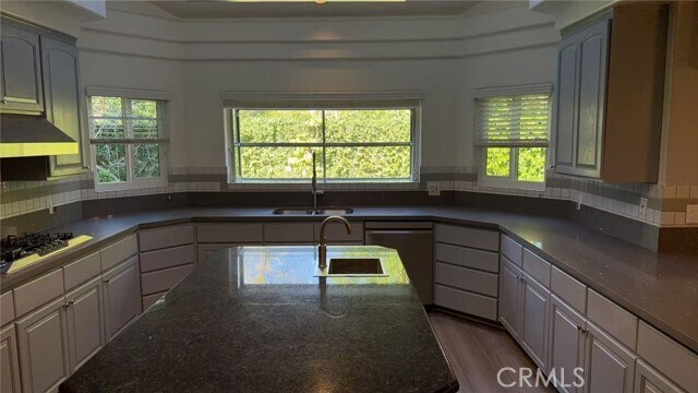 Building Photo - 11 E Rodell Pl