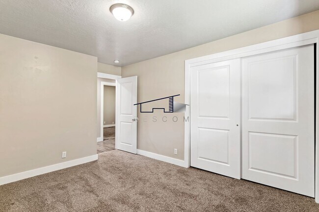 Building Photo - Updated 3 Bedroom Home in Ogden Utah!