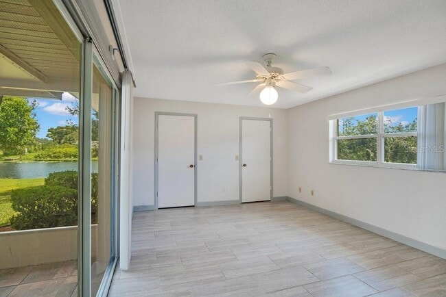 Building Photo - 1143 E Fowler Dr