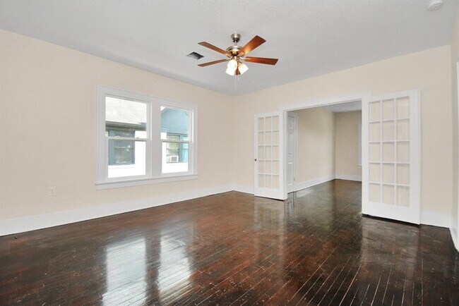 Building Photo - 2622 Rosedale St