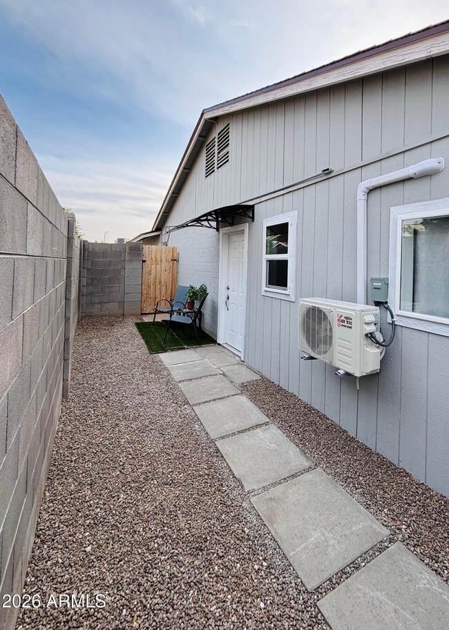 Building Photo - 4607 W Lupine Ave