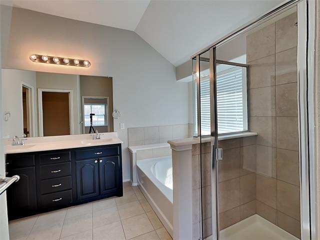 Building Photo - 2133 Blakely Ct