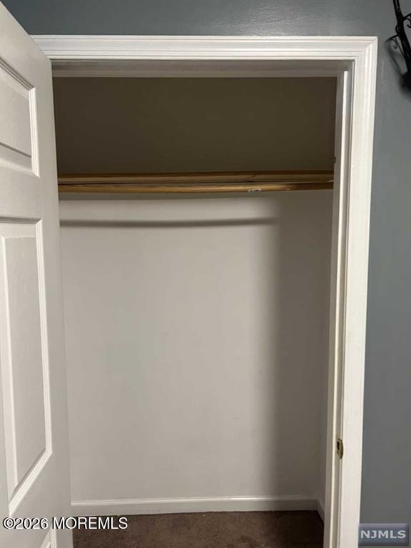 Building Photo - 154 Maple Ave