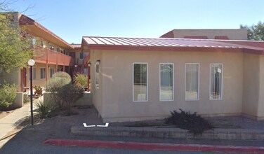 Building Photo - 102 E Mohave Rd