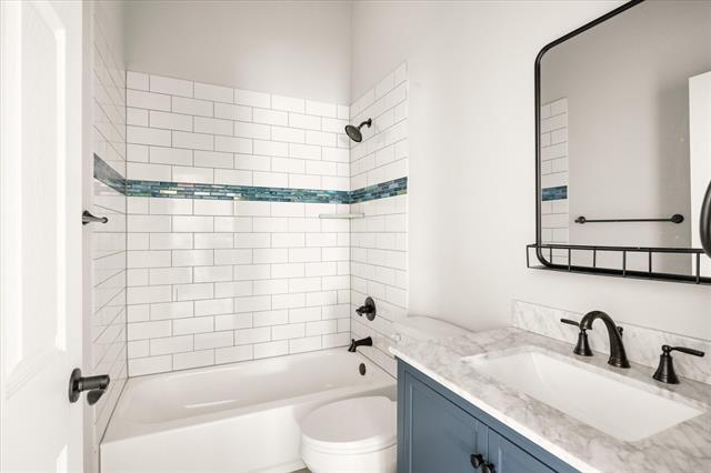 Building Photo - 409 Cleveland Rd