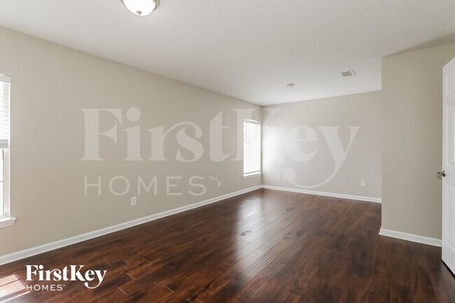 Building Photo - 586 Timber Trace Ct