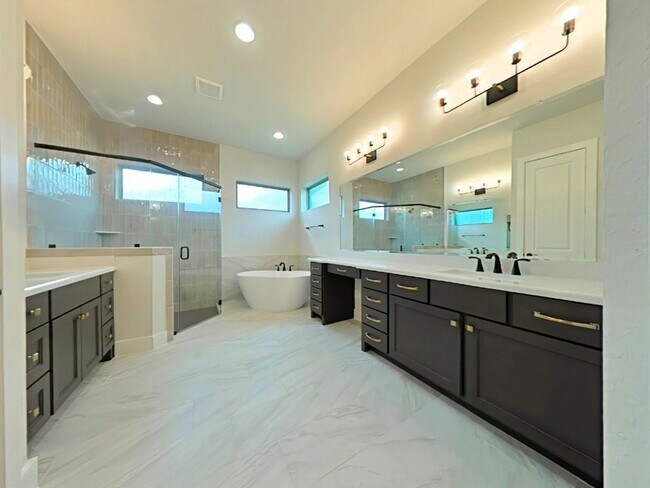 Building Photo - 1020 Prescott Dr