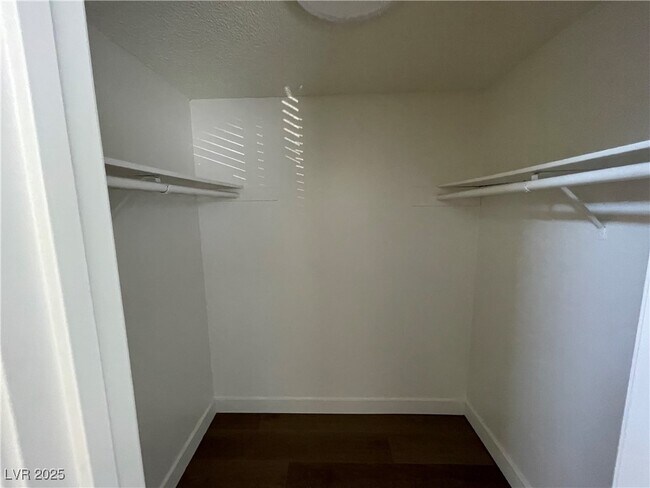 Building Photo - 5187 Greene Ln