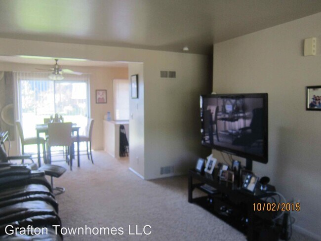 Building Photo - 102-1847 Falls Rd