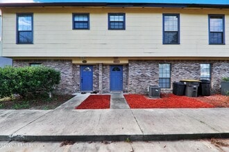 Building Photo - 6028 Duclay Rd