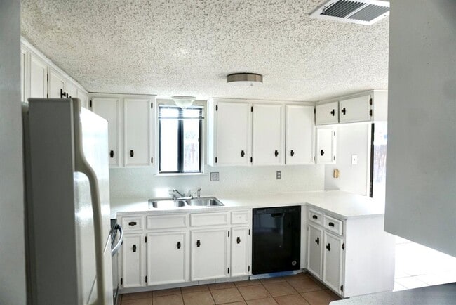 Building Photo - 8517 Fathom Cir