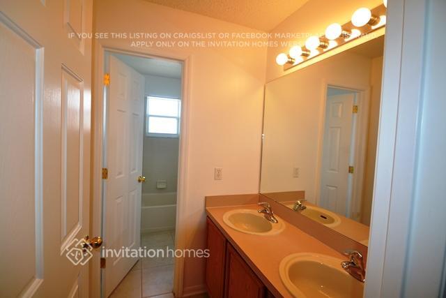 Building Photo - 7 Altera Ct