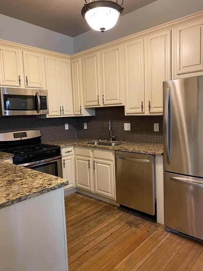 Kitchen - 224 Bonner Street