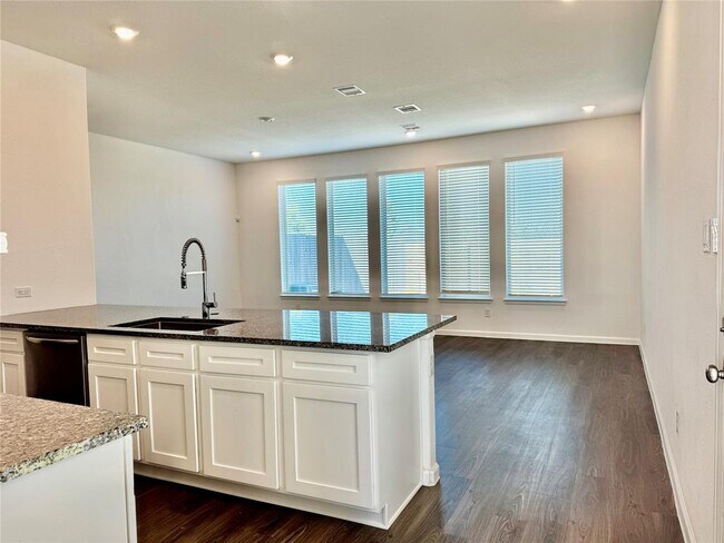 Building Photo - 5723 Foggy Vine Ct