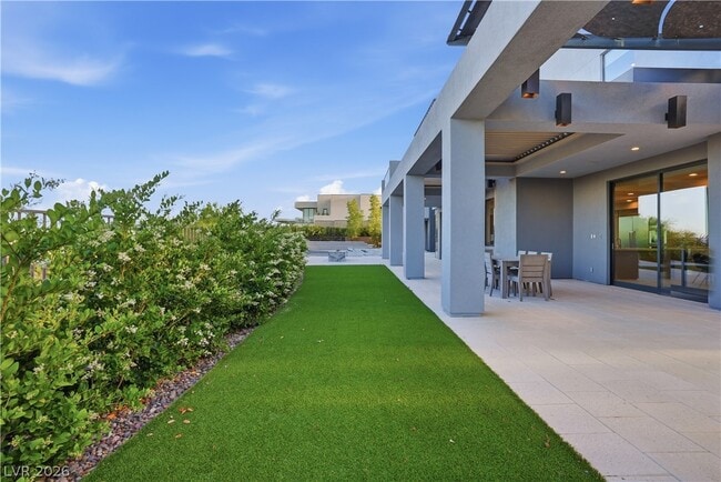 Building Photo - 98 Sun Glow Ln