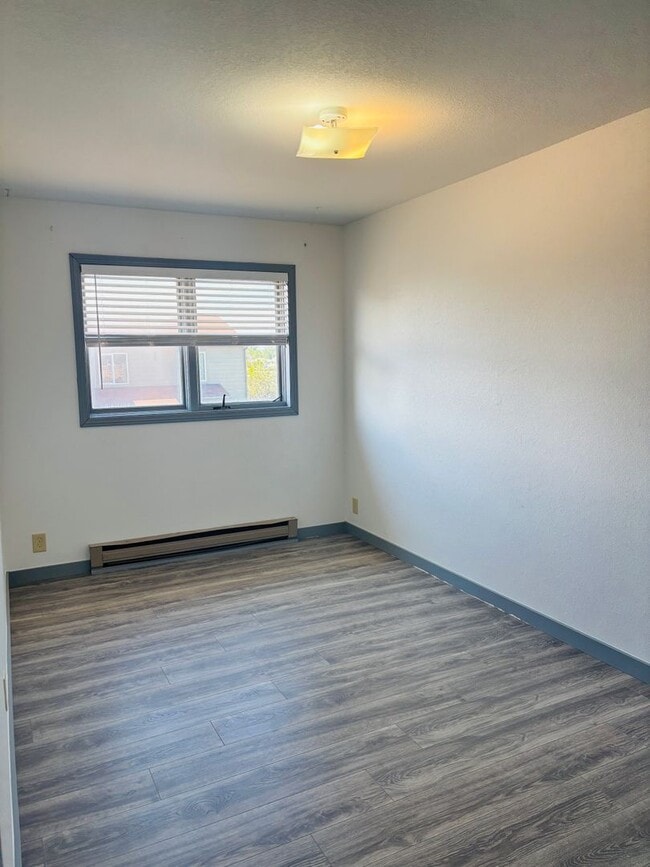 Building Photo - 3BR condo w/ garage & private yard