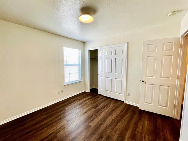 Building Photo - 13622 Merseyside Dr