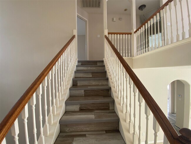 Building Photo - 21239 Rush Hollow Ct