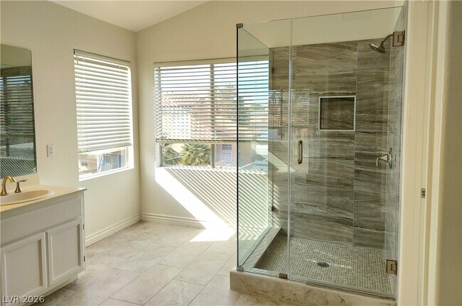 Building Photo - 8272 Tibana Way