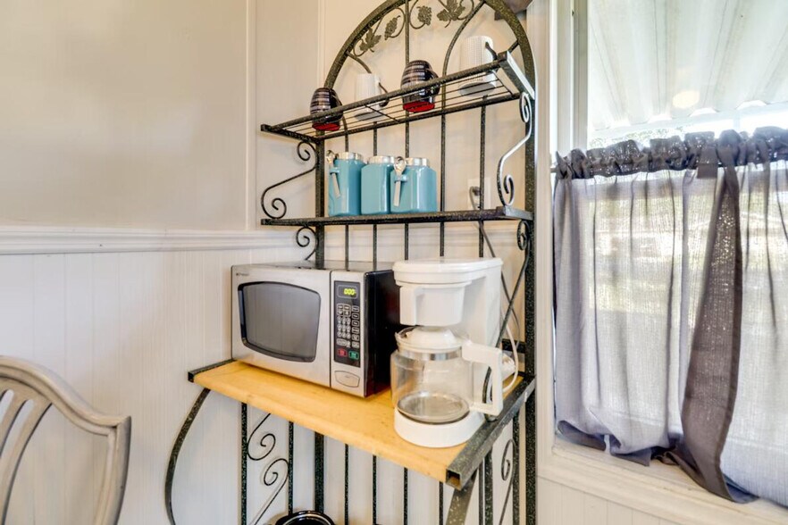 Building Photo - 1115 N Illinois Ave