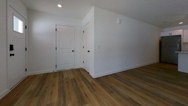 Building Photo - 15582 Sienna Dr