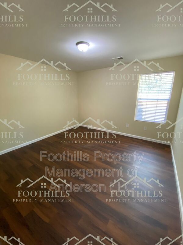 Building Photo - 108 Townsley Ct