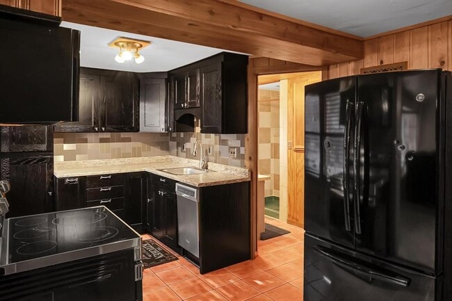 Building Photo - 9140 Picabo Rd