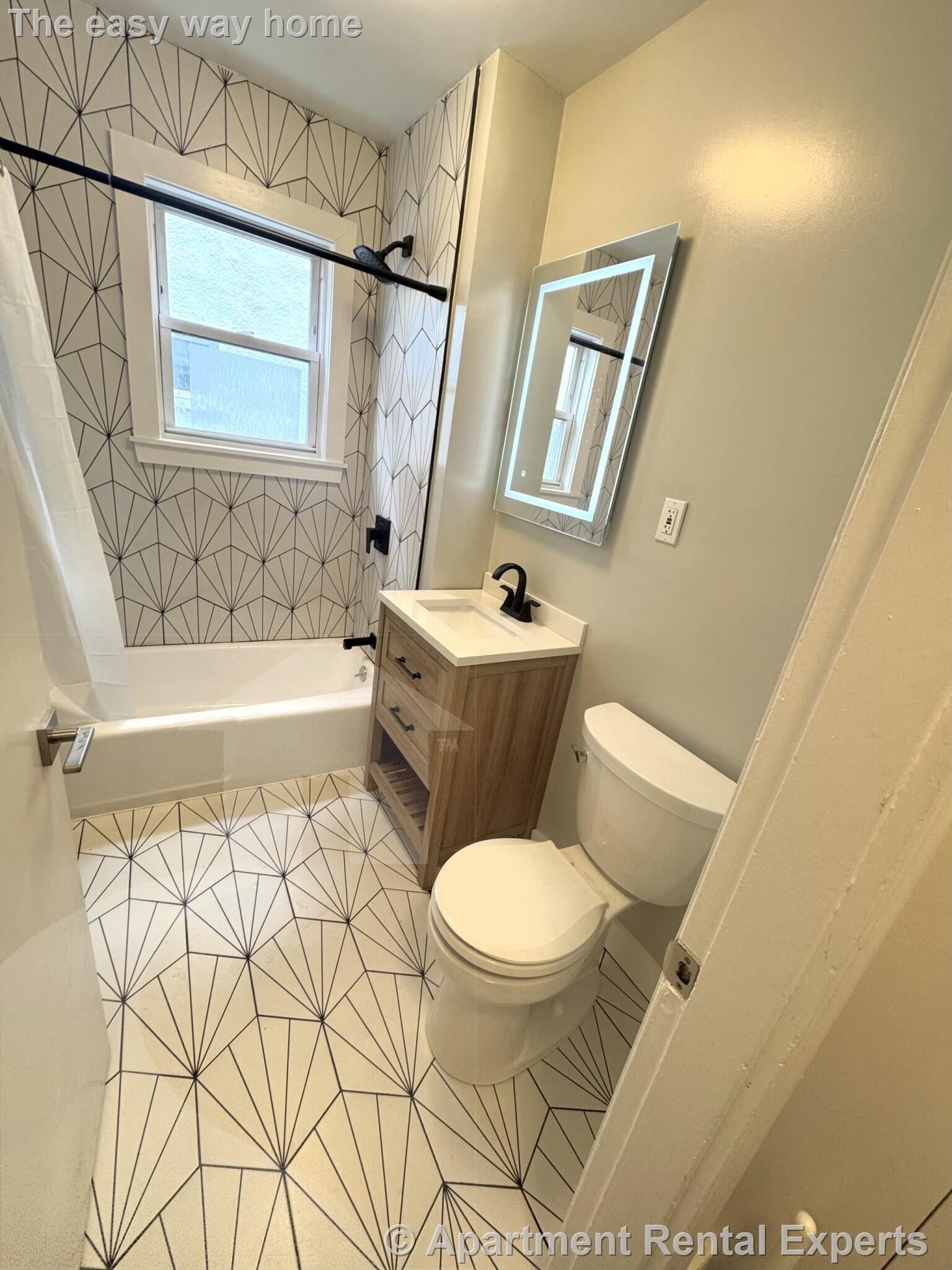 Building Photo - 16 Windsor Rd