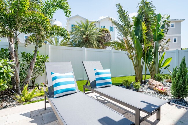 Building Photo - Your Perfect Seasonal or Long Term Rental Awaits!