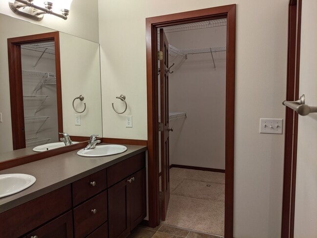 Building Photo - 3 Bd., 1.75 Ba., Rambler Style Home