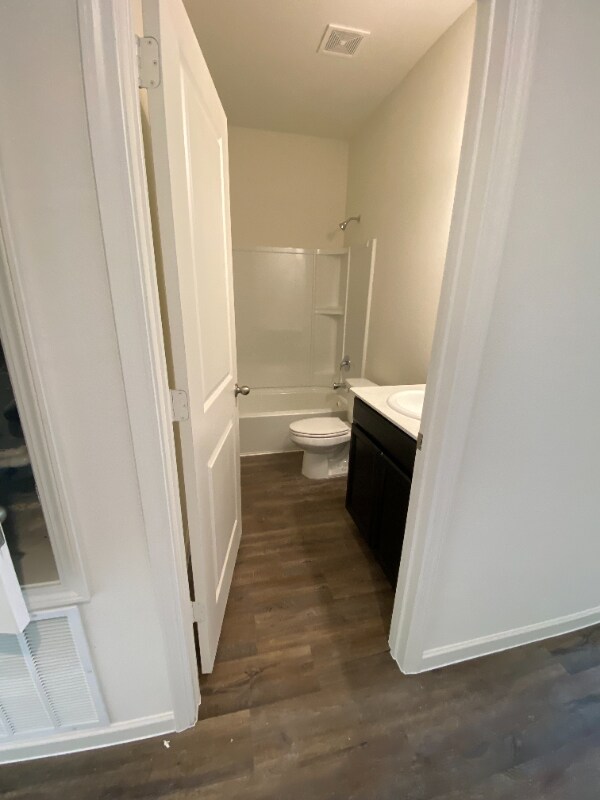 Building Photo - 6512 Trident Ct