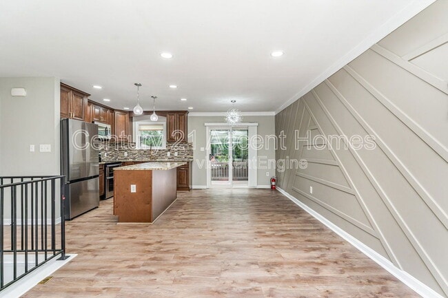 Building Photo - 13566 Princedale Dr