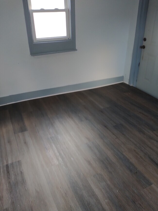 Building Photo - 13 Allway St