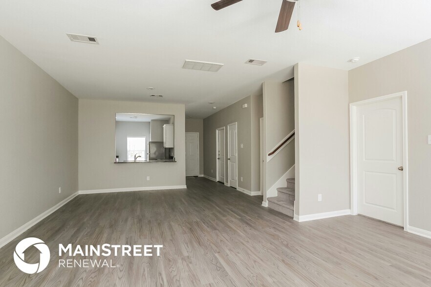 Building Photo - 23051 Bellini Dr