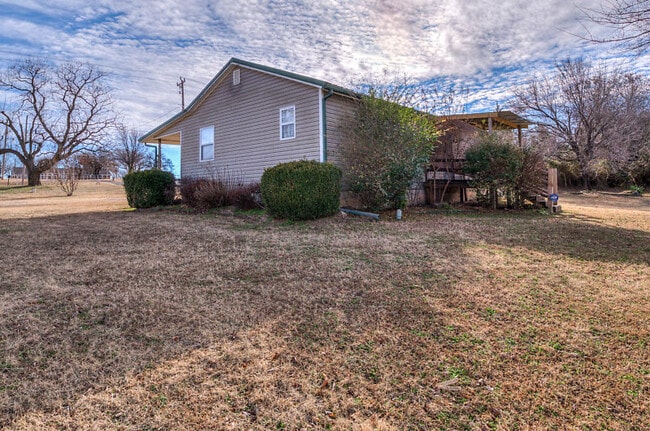 Building Photo - 5619 N Hiwassee Rd