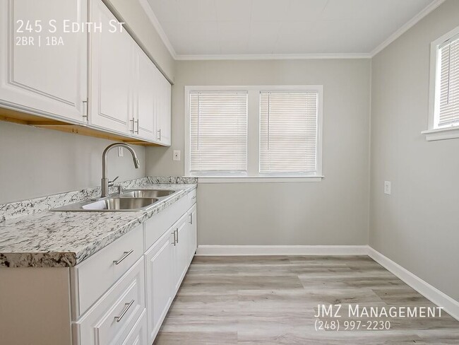 Building Photo - 245 S Edith St