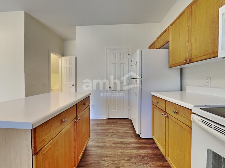 Building Photo - 1517 Braveheart Ln