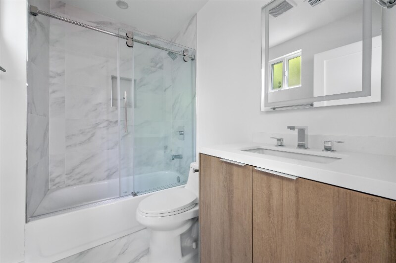 Building Photo - 1844 Stoner Ave