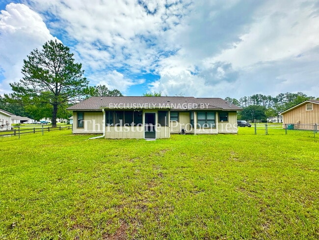 Building Photo - 2004 Shadowlawn Dr