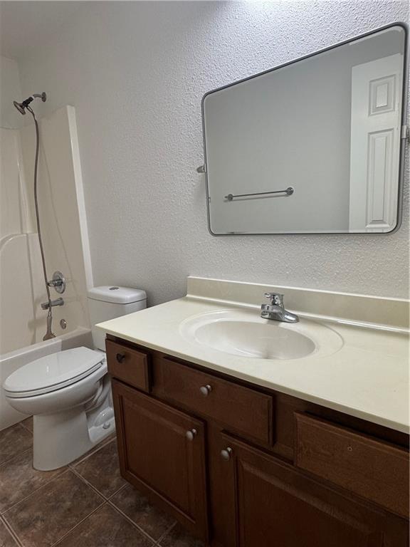 Building Photo - 285 Carrington Ave