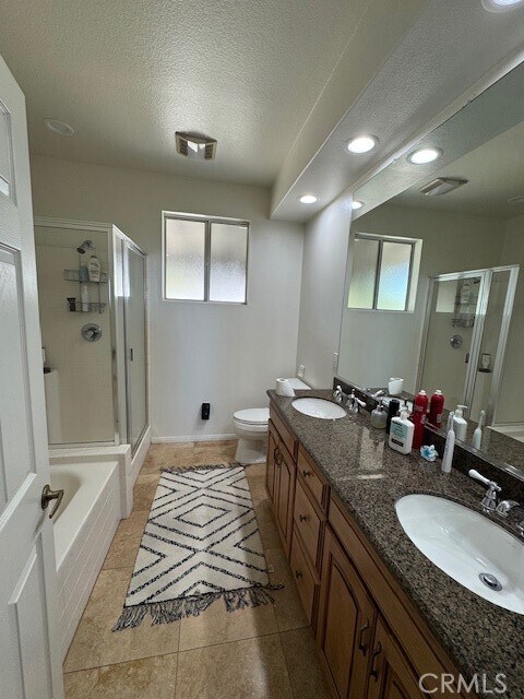 Building Photo - 21650 Skyhill Pl