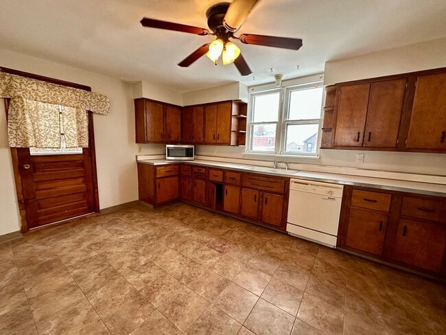 Building Photo - 119 Fitler St